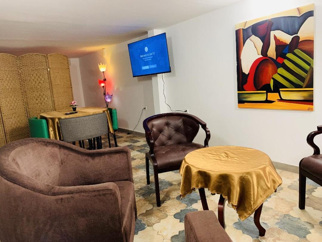 Namaste Hotel & Restaurant Libreville Eksteriør billede